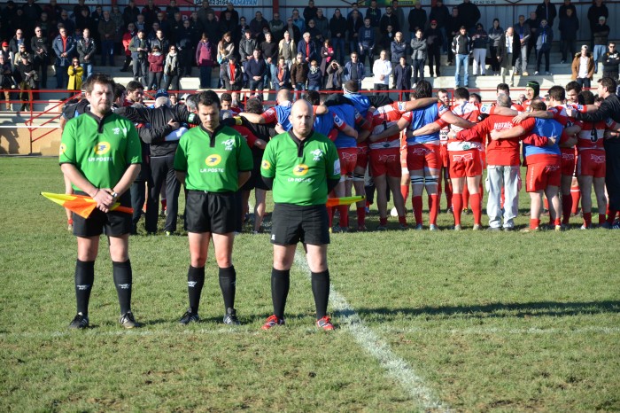 Rugby LSC - Minute de silence en hommage à deux dirigeants disparus : le secrétaire Guy Feuillerat et le kiné et confident Bernard  Vedel
