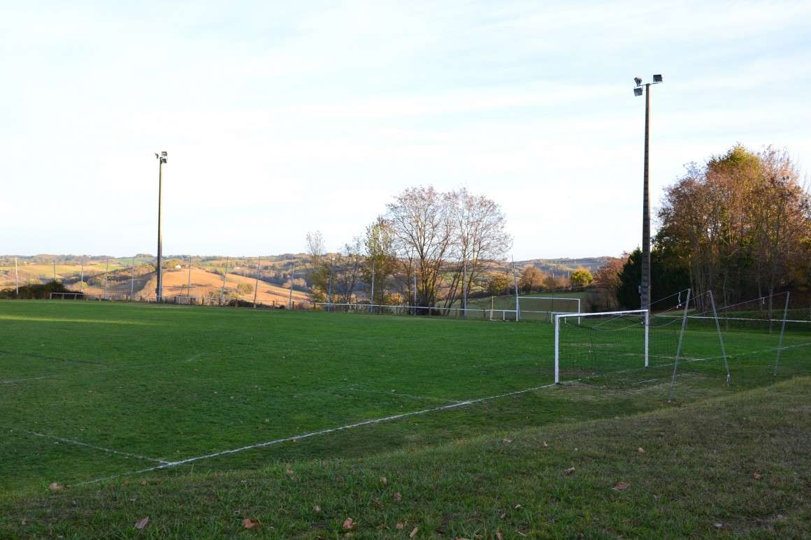 Laymont - Le terrain de football
