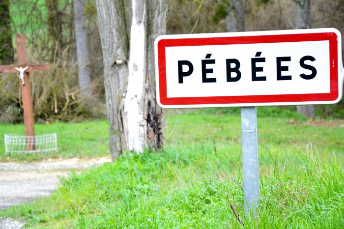 Pébées