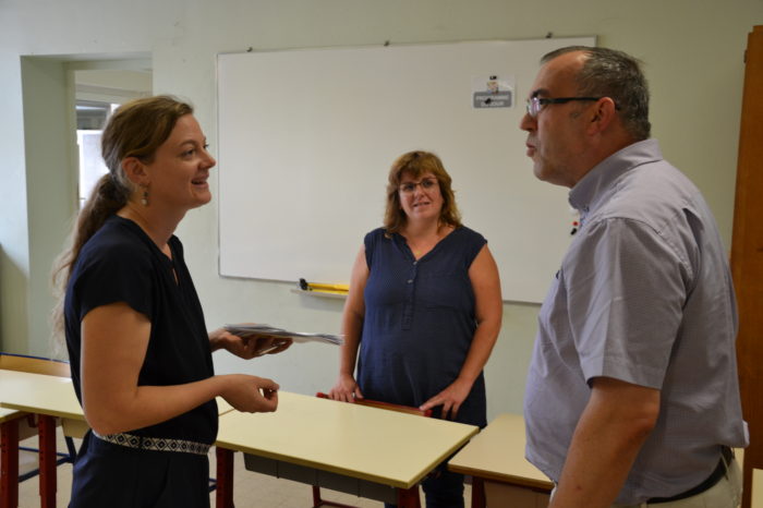 école Samatan - Lauriane Lefebvre et Agnès Salvo (directrice au centre) en compagnie du Président de la Communauté de communes, Hervé Lefebvre
