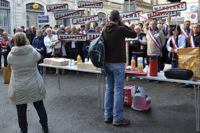 Manifestation contre la fermeture de la perception de Lombez, le 11 septembre à Auch