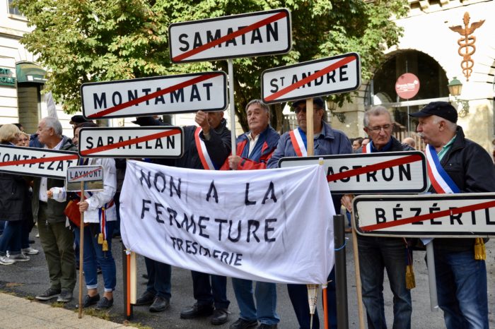 Manifestation contre la fermeture de la perception de Lombez, le 11 septembre à Auch