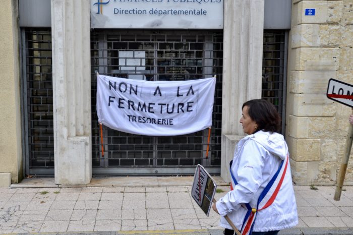Manifestation contre la fermeture de la perception de Lombez, le 11 septembre à Auch