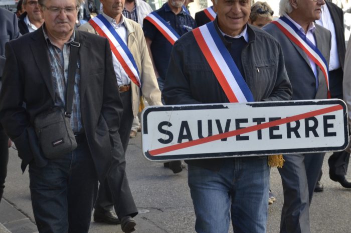 Manifestation du 27 septembre 2017 à Auch - Les élus du Savès ont participé en nombre à la manifestation pour le maintien des perceptions de Lombez et de quatre autres communes.
