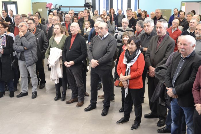 Inauguration salle polyvalente de Pompiac - février 2018 - Une assistante attentive durant les discours
