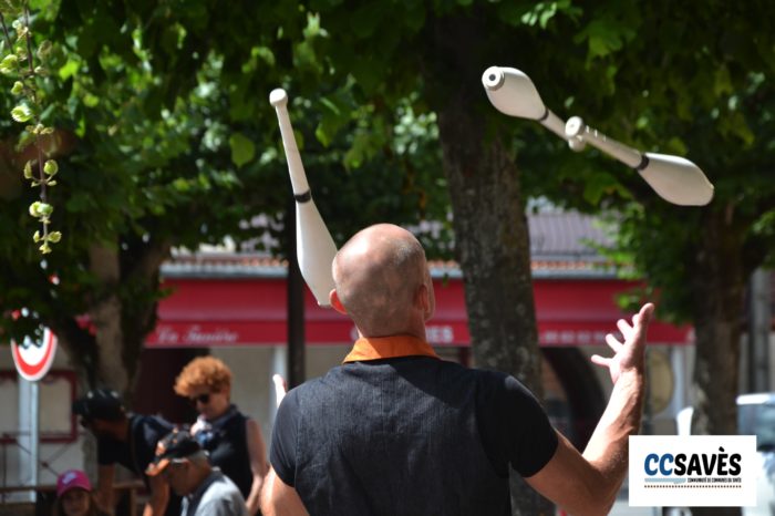Lombez - un été en Savès juillet 2021 - De la jonglerie au départ
