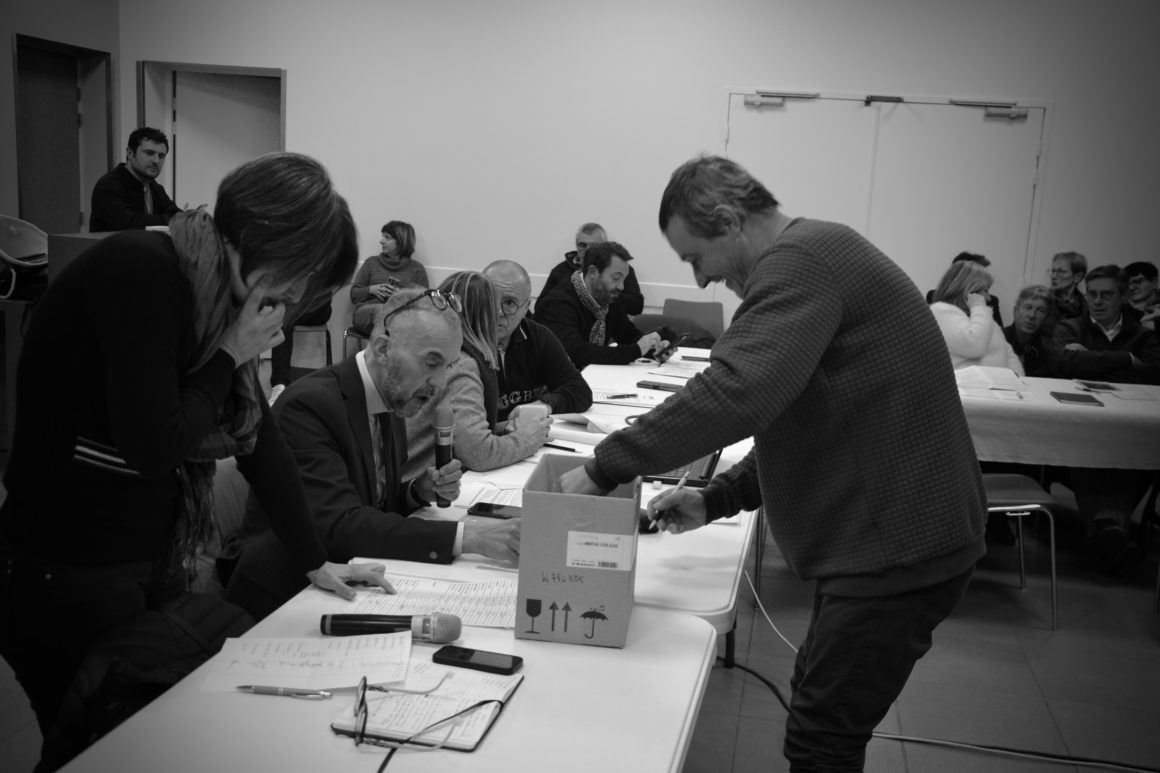 Vote de Michel Lacroix, maire de Sauvimont
