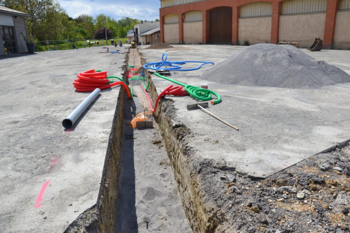 3Chantier école provisoire 23 avril 2024 - Tranchée pour VRD