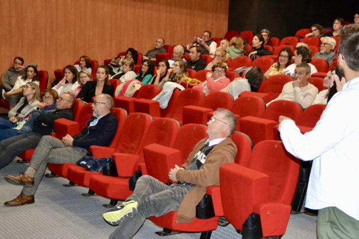 Réunion d'information sur l'école de Samatan - mai 2024 - 3 - Un public assidu Réunion d'information sur l'école de Samatan - mai 2024 - 3 - Un public assidu