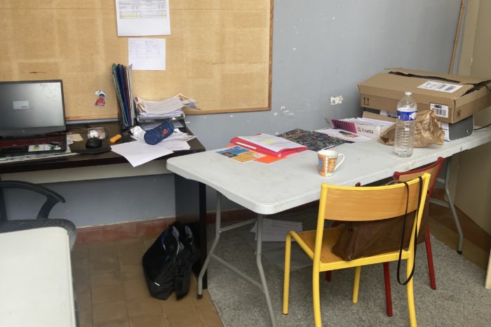 Chantier école 28 juin - Le bureau de Marlène Grebil se vide... Chantier école 28 juin - Le bureau de Marlène Grebil se vide...