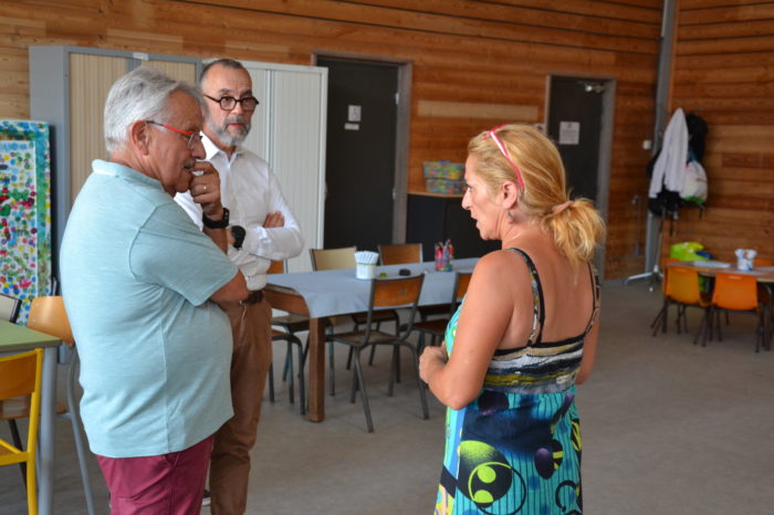 Visite école provisoire2ccsaves - août 2024.JPG - Jacques Alfénore, maire de Saint-Soulan, le président Lefebvre et Sabine Escoudé, directrice de l'Alae Visite école provisoire2ccsaves - août 2024.JPG - Jacques Alfénore, maire de Saint-Soulan, le président Lefebvre et Sabine Escoudé, directrice de l'Alae