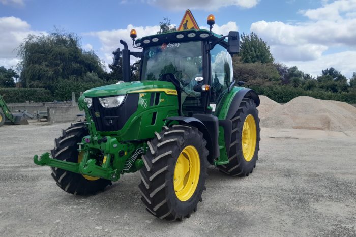 0011D328-017A-499E-9A16-6494C7386D9C - Le nouveau tracteur 0011D328-017A-499E-9A16-6494C7386D9C - Le nouveau tracteur