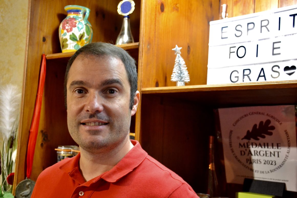 B40DBDF3-896C-4ADB-8BA8-E42431C1FE1F_1_201_a