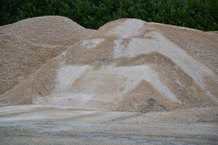 Pôle goudronnage3 voirie - septembre 2024 - Le caillou blanc Pôle goudronnage3 voirie - septembre 2024 - Le caillou blanc