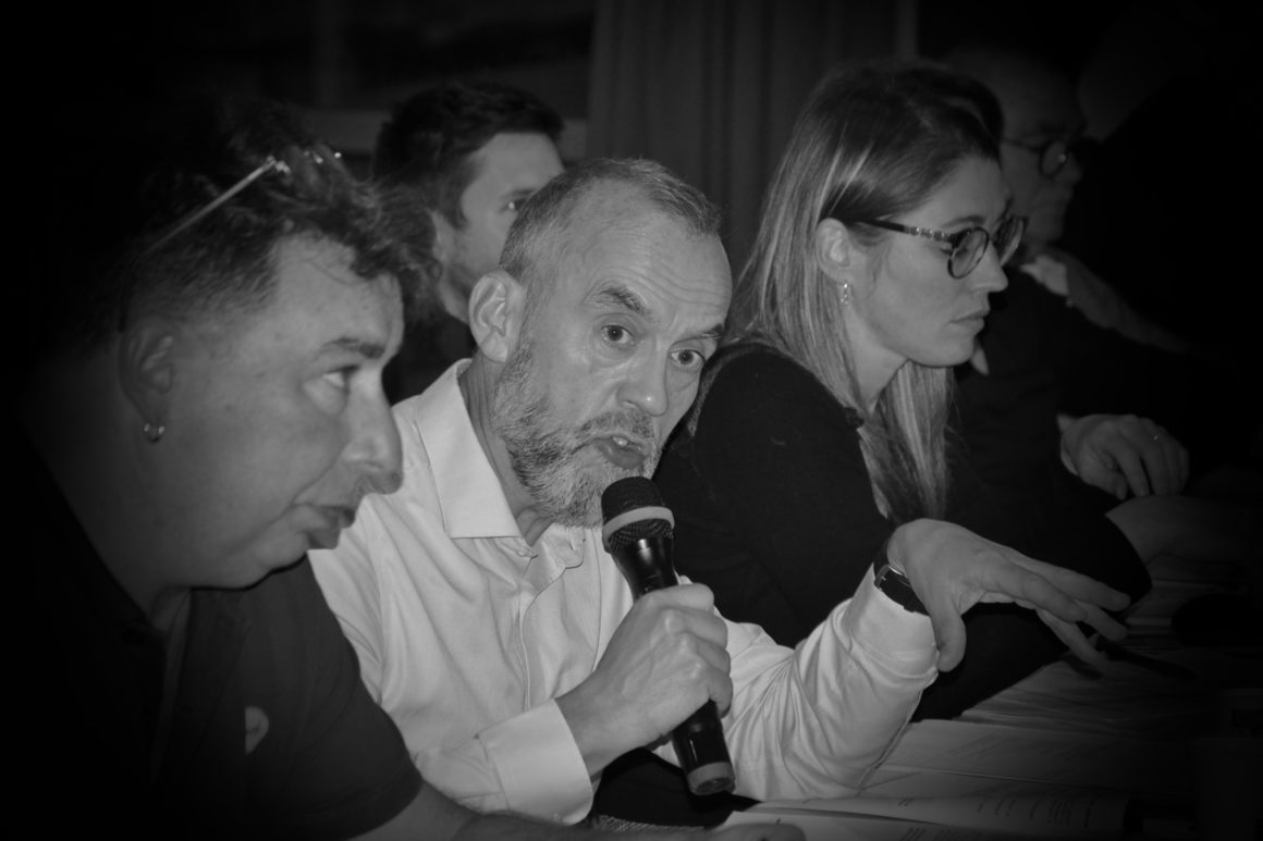 4B2E29E1-21A8-4E45-8A30-0C7A1DE20A2E_1_201_a